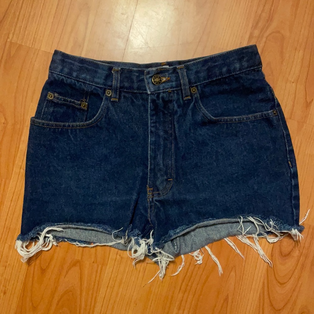 Vintage high rise mom jean shorts 25